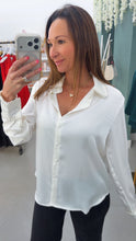 Load image into Gallery viewer, Pearly Whites Button Down Top
