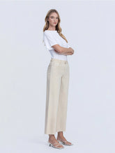 Load image into Gallery viewer, Leslie Crop Wide Leg Jeans

