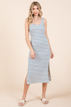 Load image into Gallery viewer, Cool Lines Sleeveless Midi Dress Blue
