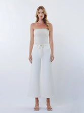 Load image into Gallery viewer, White Sands Wide Leg Cropped Jeans
