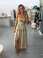 Load image into Gallery viewer, Bellini Maxi Dress
