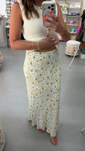 Load image into Gallery viewer, Good Timing Midi Skirt
