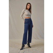 Load image into Gallery viewer, Louise Super High Rise Crop Jeans
