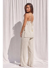 Load image into Gallery viewer, Style In Comfort 2 Piece Set
