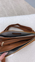 Load image into Gallery viewer, Jill Crossbody Brown
