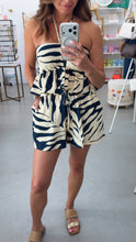 Load image into Gallery viewer, Off To Paradise Shorts Navy
