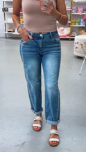 Load image into Gallery viewer, Lucy Embroidered Barrel Jeans
