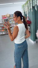 Load image into Gallery viewer, Suns &amp; Shells Knit Vest
