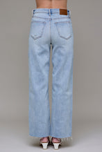 Load image into Gallery viewer, Logan High Rise Dad Jean
