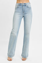 Load image into Gallery viewer, Shelly High Rise Straight Jeans
