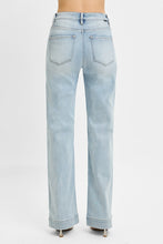 Load image into Gallery viewer, Shelly High Rise Straight Jeans
