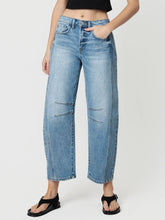Load image into Gallery viewer, Tingle High Rise Barrel Jeans
