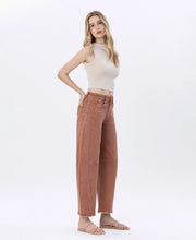Load image into Gallery viewer, Copper Twist High Rise Barrel Jeans
