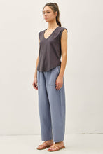 Load image into Gallery viewer, Top Notch Scoop Neck
