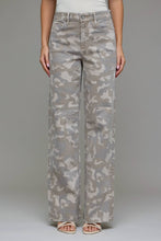 Load image into Gallery viewer, Hidden In Plain Sight High Rise Jeans
