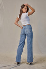 Load image into Gallery viewer, Delilah High Rise Jeans
