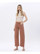 Load image into Gallery viewer, Copper Twist High Rise Barrel Jeans
