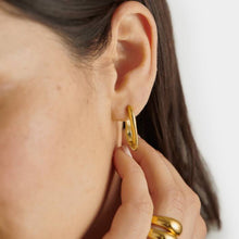 Load image into Gallery viewer, Hera Gold Hoop Earrings
