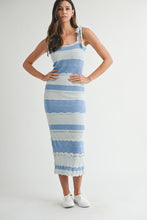 Load image into Gallery viewer, Scallops In The Summer Midi Dress Blue
