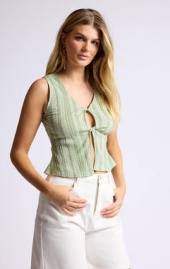 Locally Grown Front Twist Keyhole Tank