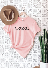 Load image into Gallery viewer, XOXO Heart Graphic Tee (3 colors)

